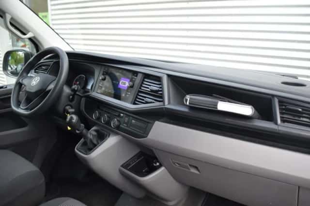 Volkswagen Transporter (2022) thumbnail 35