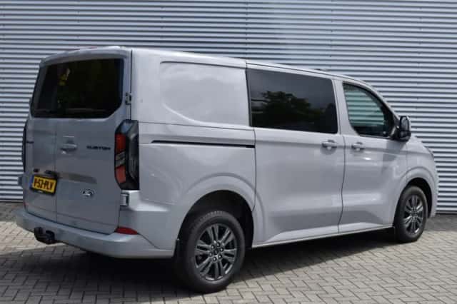 Ford Transit Custom (2025) thumbnail 3