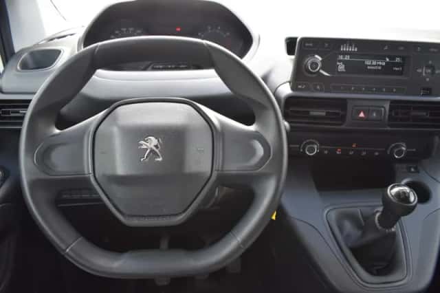 Peugeot Partner (2021) thumbnail 20