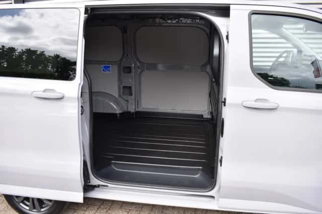Ford Transit Custom (2025) thumbnail 6