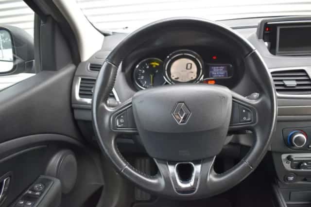 Renault Mégane (2014) thumbnail 16