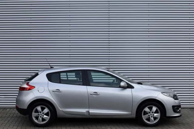 Renault Mégane (2014) thumbnail 5