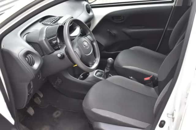 Toyota Aygo (2019) thumbnail 11