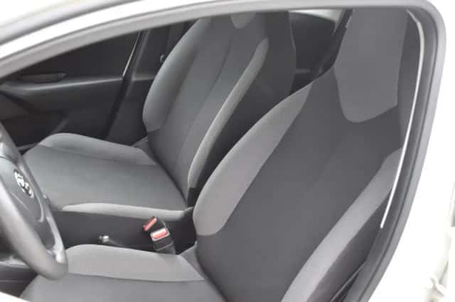Toyota Aygo (2019) thumbnail 12