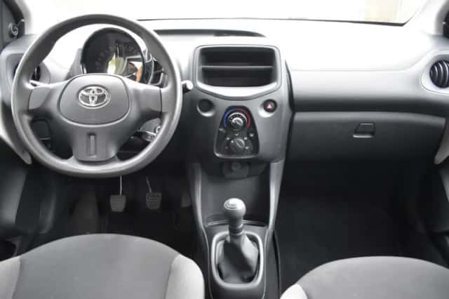 Toyota Aygo (2019) thumbnail 15