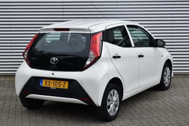 Toyota Aygo (2019) thumbnail 3