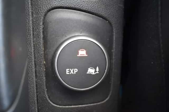 Renault Captur (2017) thumbnail 40