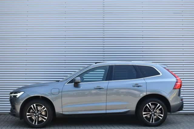 Volvo XC60 (2019) thumbnail 2