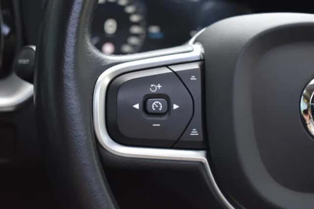 Volvo XC60 (2019) thumbnail 19