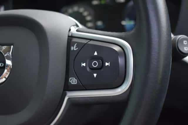 Volvo XC60 (2019) thumbnail 21