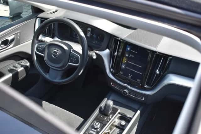 Volvo XC60 (2019) thumbnail 25