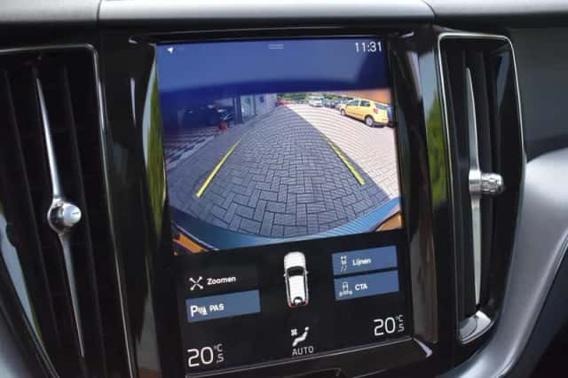 Volvo XC60 (2019) thumbnail 28