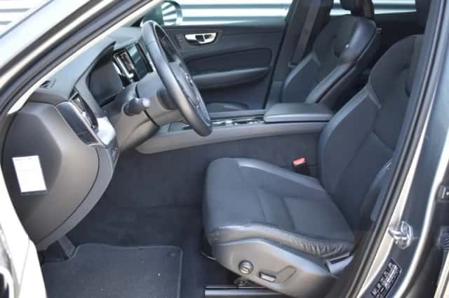 Volvo XC60 (2019) thumbnail 39