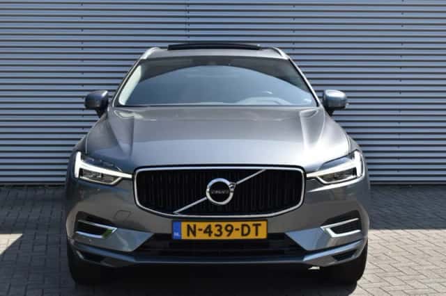 Volvo XC60 (2019) thumbnail 5