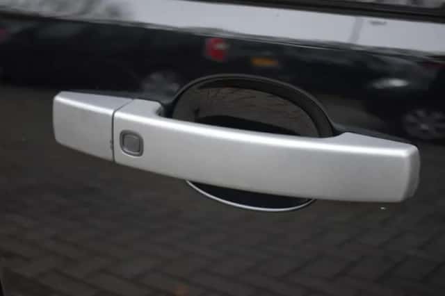 Land Rover Range Rover Sport (2010) thumbnail 18