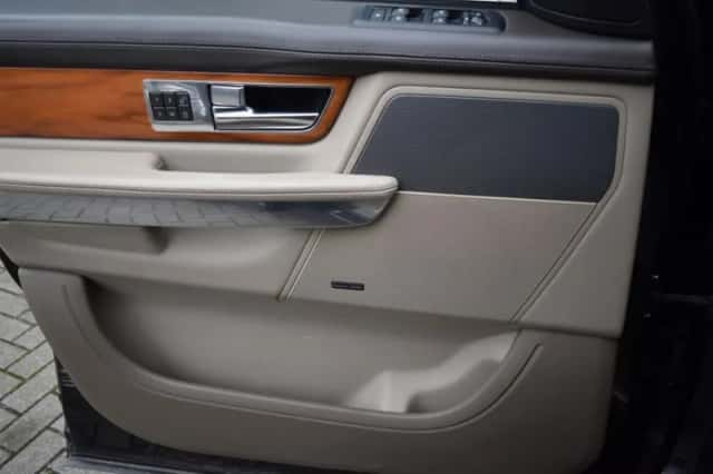 Land Rover Range Rover Sport (2010) thumbnail 20