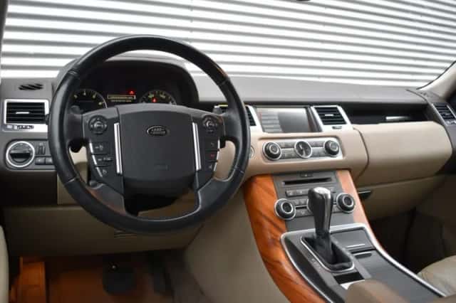 Land Rover Range Rover Sport (2010) thumbnail 28