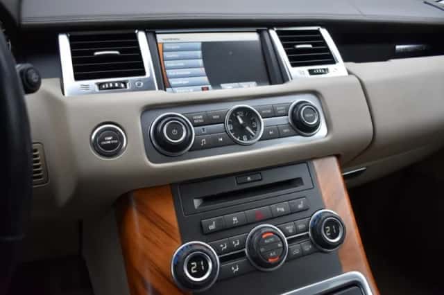 Land Rover Range Rover Sport (2010) thumbnail 37