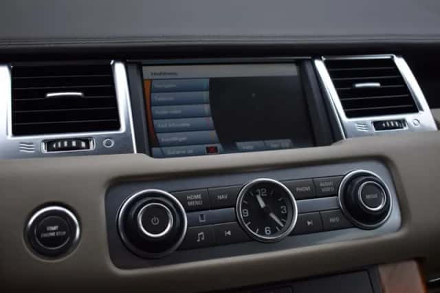 Land Rover Range Rover Sport (2010) thumbnail 44