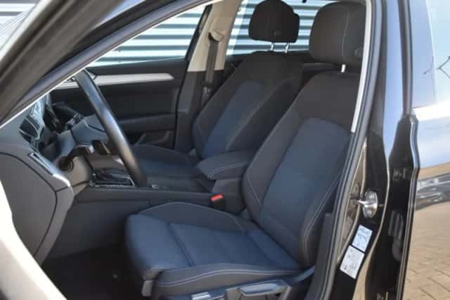 Volkswagen Passat (2021) thumbnail 19
