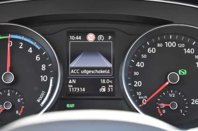 Volkswagen Passat (2021) thumbnail 26