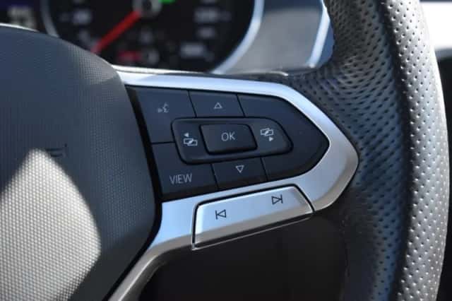 Volkswagen Passat (2021) thumbnail 28