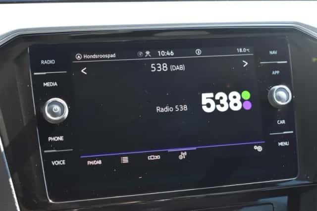 Volkswagen Passat (2021) thumbnail 40