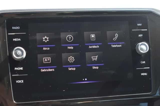 Volkswagen Passat (2021) thumbnail 52