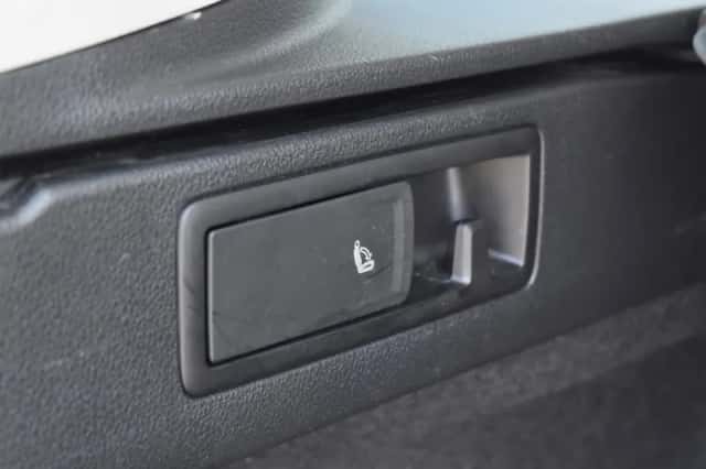 Volkswagen Passat (2021) thumbnail 9