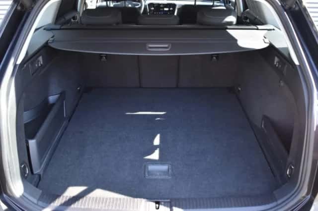 Volkswagen Passat (2021) thumbnail 10