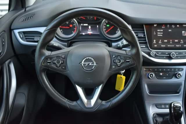 Opel Astra (2016) thumbnail 20