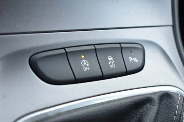 Opel Astra (2016) thumbnail 32