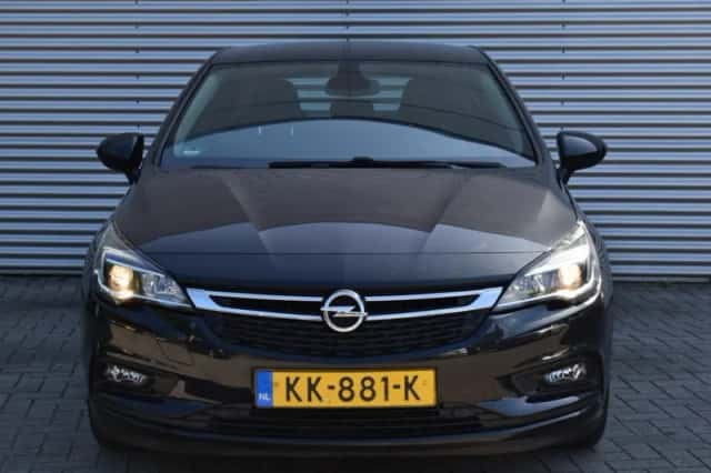 Opel Astra (2016) thumbnail 5