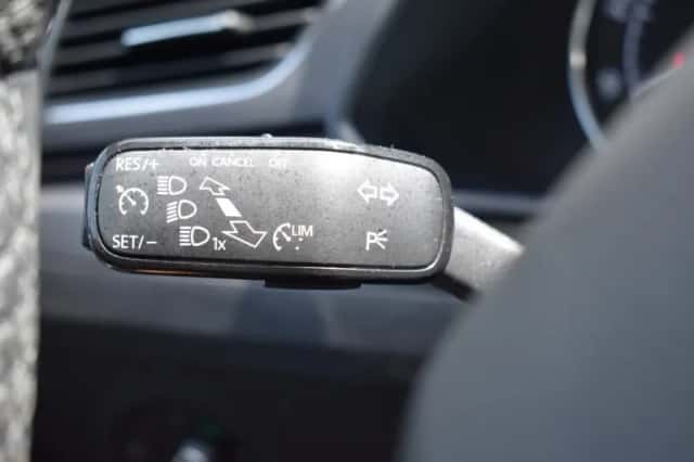 Škoda Superb (2018) thumbnail 27