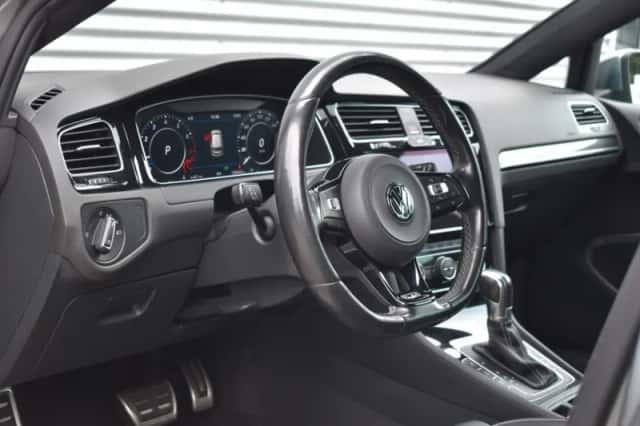 Volkswagen Golf (2017) thumbnail 20