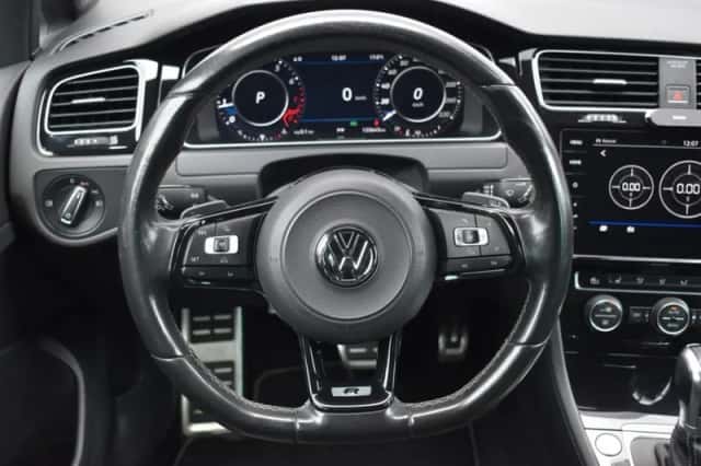 Volkswagen Golf (2017) thumbnail 22