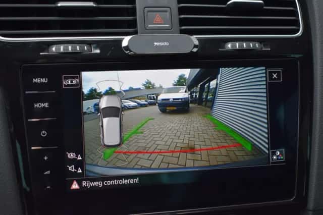 Volkswagen Golf (2017) thumbnail 39