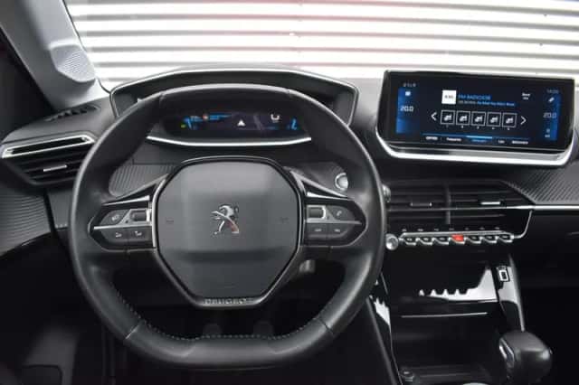 Peugeot 208 (2020) thumbnail 17