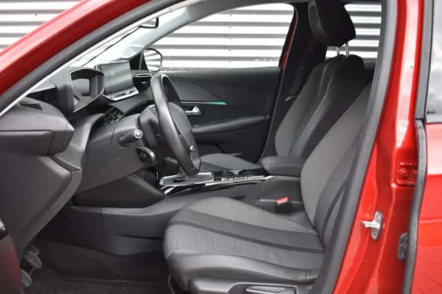 Peugeot 208 (2020) thumbnail 3