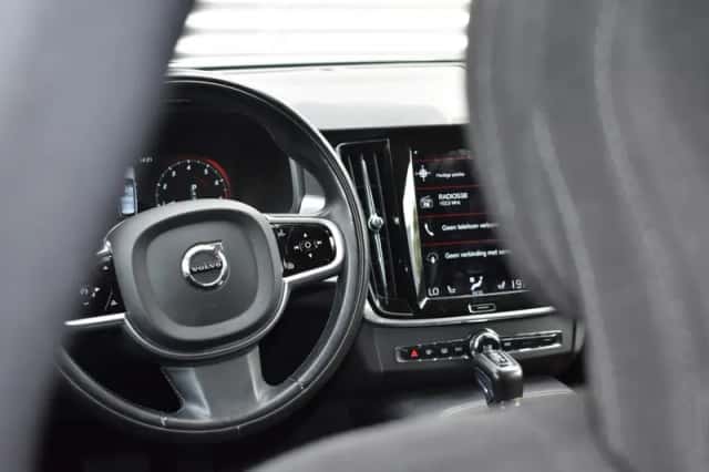 Volvo V90 (2018) thumbnail 14