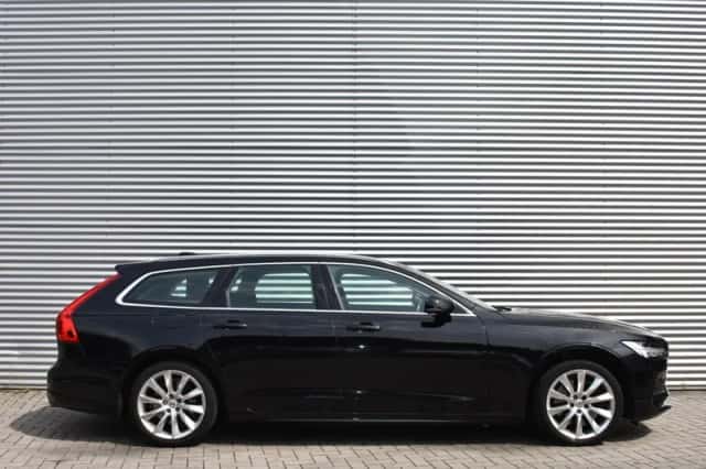 Volvo V90 (2018) thumbnail 10