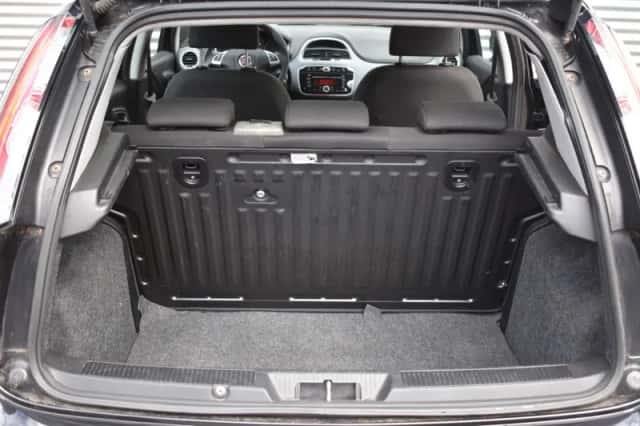 Fiat Punto (2010) thumbnail 11