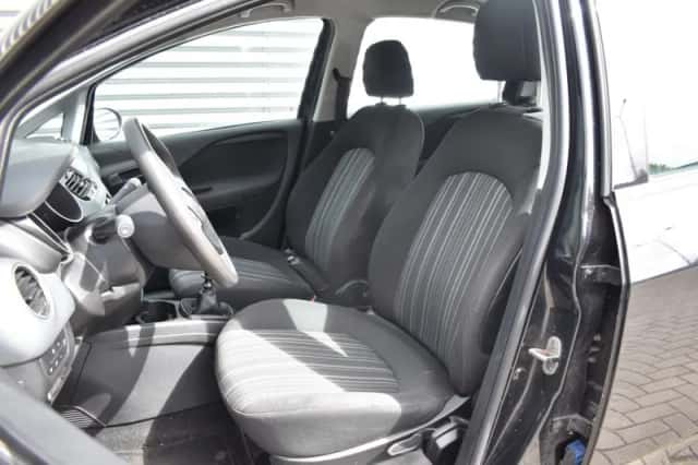 Fiat Punto (2010) thumbnail 16