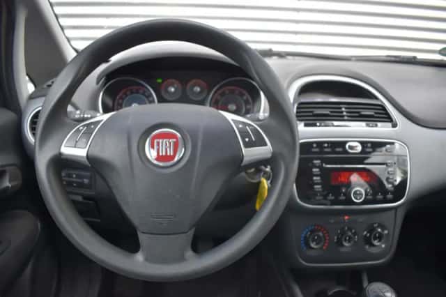Fiat Punto (2010) thumbnail 20