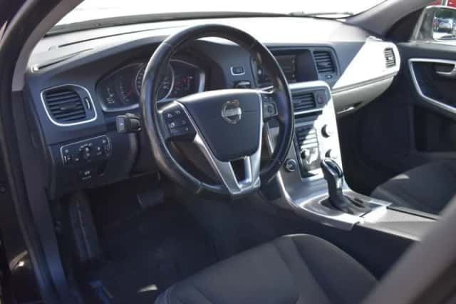 Volvo V60 (2014) thumbnail 13