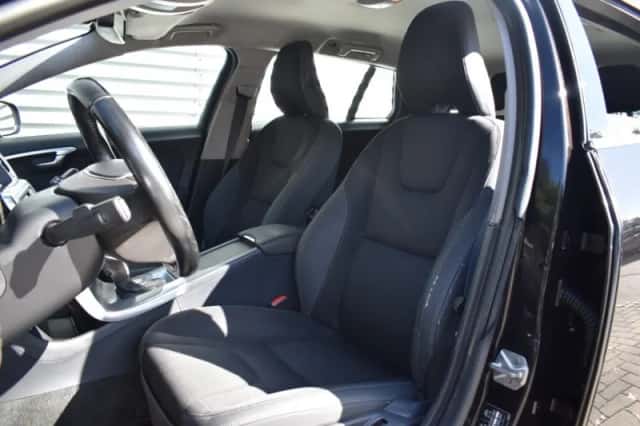 Volvo V60 (2014) thumbnail 15