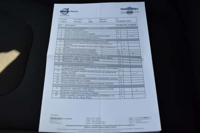Volvo V60 (2014) thumbnail 35