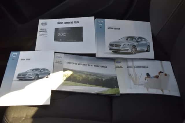 Volvo V60 (2014) thumbnail 36