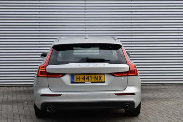 Volvo V60 (2020) thumbnail 8