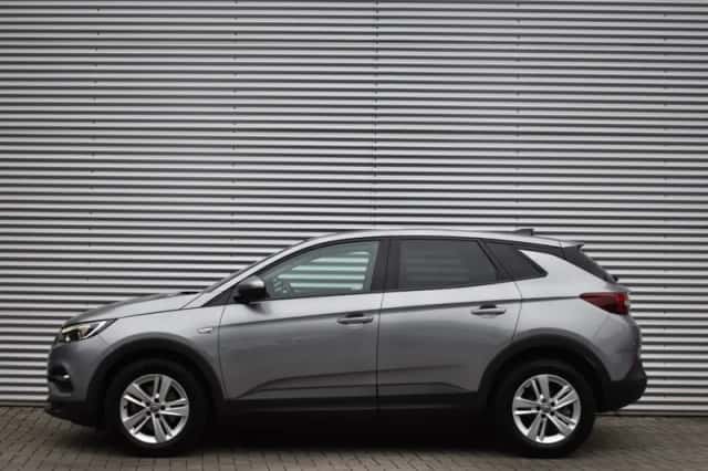 Opel Grandland X (2018) thumbnail 2